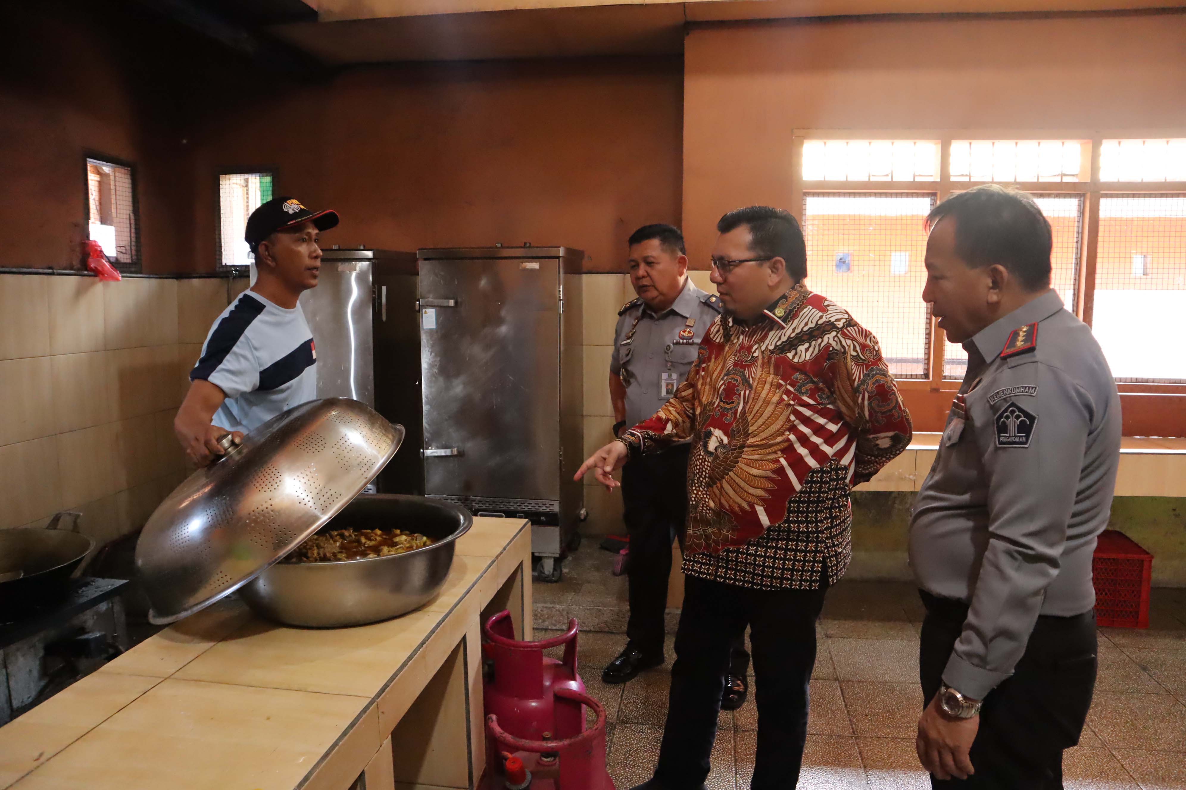 Kunjungan Tenaga Ahli KSP ke Lapas Gorontalo